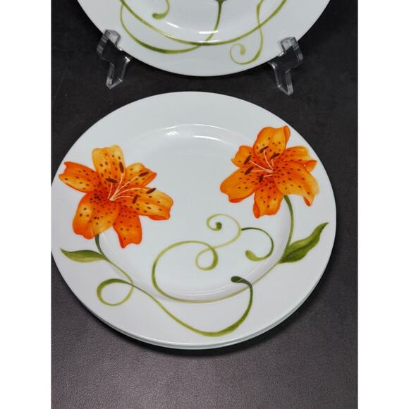 Westbury Court Lyrical Blooms Salad Plate - Hibiscus, Tiger Lily, Gerber Daisies - Picture 5 of 8